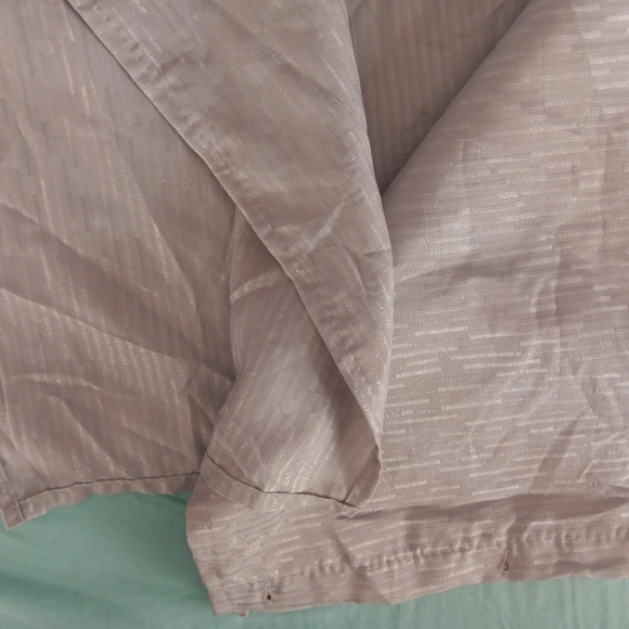 Grey sparkle shower Curtain - Picture 3 of 3